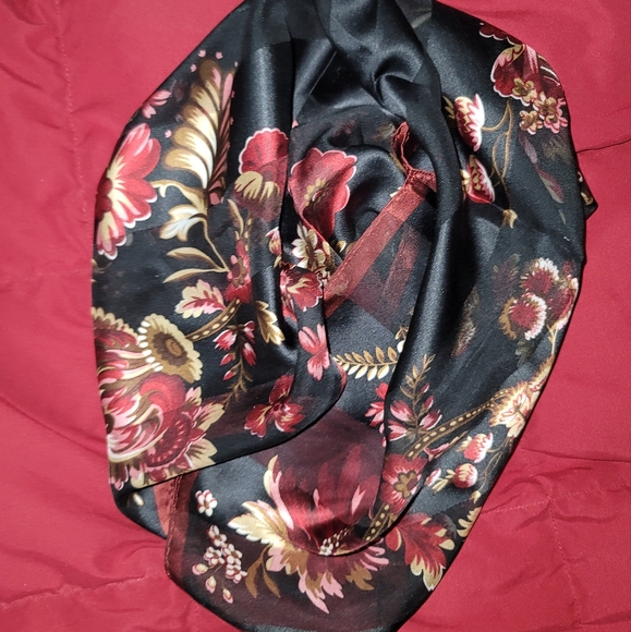 Jones New York silk scarf - Picture 5 of 6